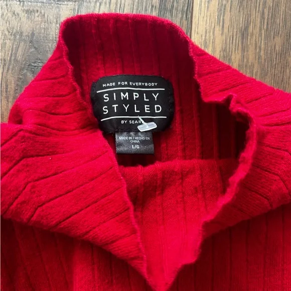 Simply Styled Bright Red Ribbed Mock Neck Sweater - Picture 2 of 2